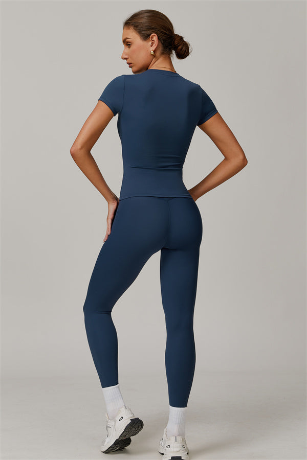 Top Aimee - Minimalistyczny i Stylowy